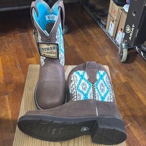 Ariat Brown and Turquoise Western Boots